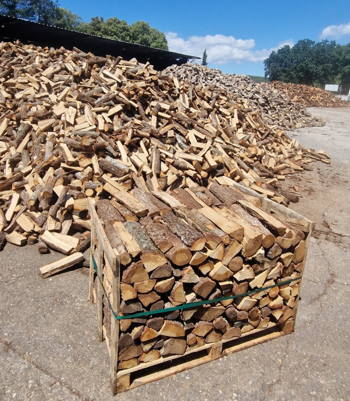 palet-lena-roble-seca-500kg-troncos-40cm1.png palet-lena-roble-seca-500kg-troncos-40cm1.png